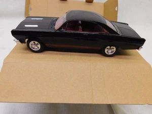 NEW AMT 1/25 SCALE 1966 FORD FAIRLANE GT IN BLACK   PROMO MODEL ERTL - Picture 1 of 4