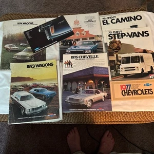8 folletos de venta Chevrolet años 70 de colección El Camino Monte Carlo furgonetas Corvette y más - Imagen 1 de 17