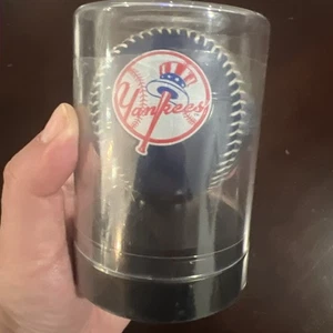 New York Yankees Limited Edition Yankee Stadium World Series Baseball - Picture 1 of 2