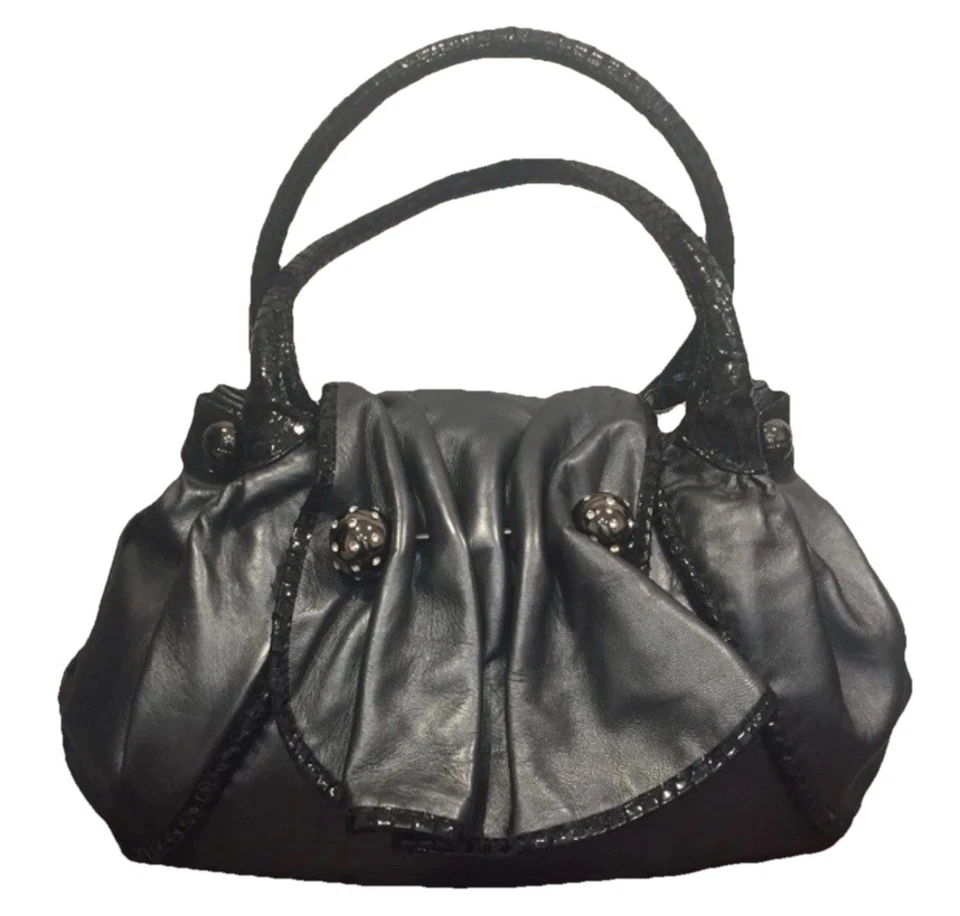 Raro Cartera Betsey Johnson De Colección Y2K Mango Superior Cuero Negro Estrás con Cubierta Antipolvo Foto 1 de 4