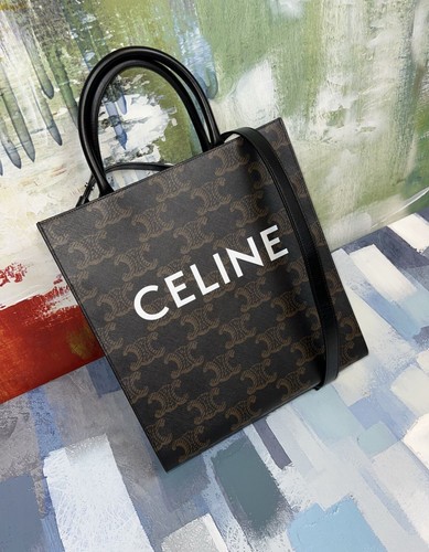 Borsa Celine Triomphe Vertical Cabas nera in tela con monogramma