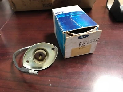 Placa traseira NOS FORD CORPO ECONOMOLINE 1961 1959 1960 61 1962 1963 F100/350 - Imagem 1 de 2