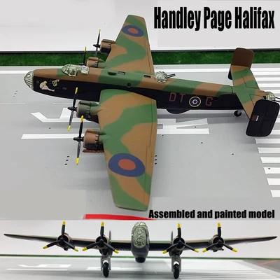 WWII British Handley Page Halifax bomber aircraft 1/144 diecast plane Model - Image 1 of 4