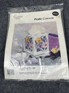 Golden Bee Pansy Tissue Box Kit '92 VTG Yarn Plastic Canvas Stitchery Sealed USA - Picture 1 of 4