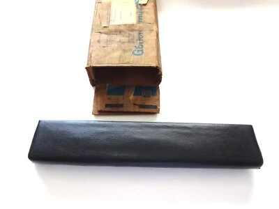 Nuevo de Lote Antiguo 1965 Oldsmobile Starfire y 98 Panel de Puerta Reposabrazos Almohadilla Negro en la Caja GM! Foto 1 de 4