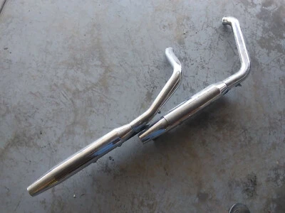 Harley-Davidson Ultra Limited 2016 OEM sistema de escape completo Foto 1 de 4