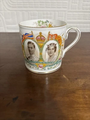 Aynsley 1937 Coronation Mug - Image 1 of 4