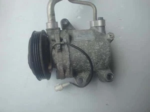 SUBARU R2 2009 DBA-RC2 A/C Compressor 73111KG010 [Used] [PA116772453] - Picture 1 of 3