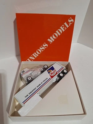 1987 / 1/64 Winross 卡车半系列/公路 Mack 带拖车  — 第 1/4 张图片