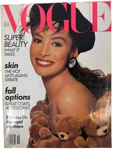 1988 Vogue October – Kara Young Cover “Super Beauty” Issue - Bild 1 von 10