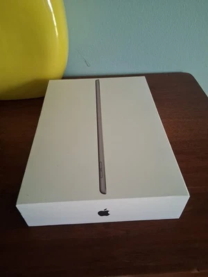 Apple iPad 8th Generation 32GB Silver Gray Passcode Locked Needs Factory  Reset - Image 1 of 4