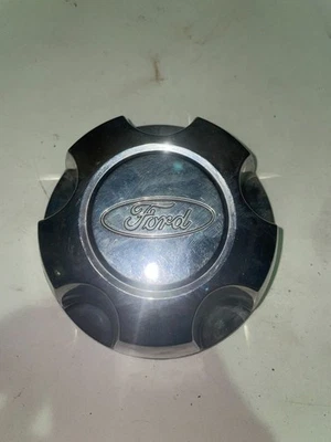 Ford Ranger 1998-2011, tapa central Crown Victoria YL24-1A096-CB Foto 1 de 4