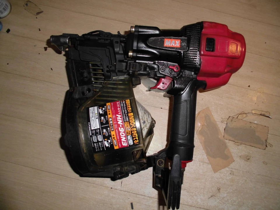 Max high pressure nail gun HN-90N3 - Image 1 of 3