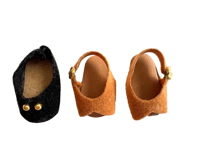 ORG. HTF 1 PR. BROWN SANDALS & 1 BLACK SHOE w/ 2 GOLD BOBS,-8"  MME. ALEXANDER - Image 1 of 3