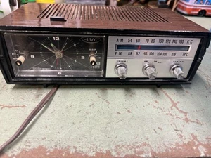 AMC MC-51 Clock Radio Vintage Tested and Works Wood Grain - Picture 1 of 3