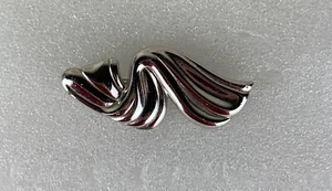 Vintage Silver Tone Swirl Curtain Brooch Pin - Picture 1 of 5
