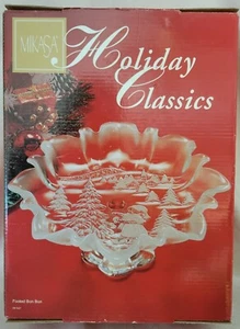 Mikasa Holiday Classics Crystal Footed Bon Bon 9" Platter - Picture 1 of 3