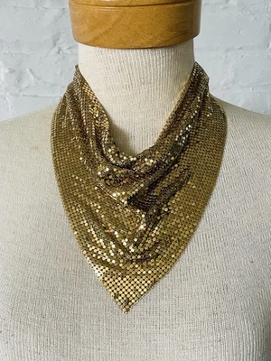 Collar babero de malla dorado Whiting & Davis firmado de colección Foto 1 de 4