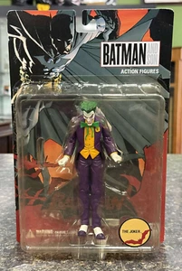 **NUOVO** DC Direct Modellino Batman and Son: The Joker 7" - Foto 1 di 9