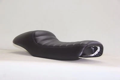 22 英寸 Brat 风格 1982 - 1983 年本田 CB750SC Nighthawk 咖啡赛车座椅代码:D7179 — 第 1/4 张图片
