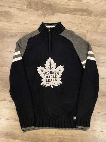 Toronto Maple Leafs NHL Sweater Size Medium Black Knit Quarter Zip Cover