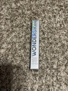 Wonderskin Wonder Blading All Day Lip Stain (shade: Charming) 4ml - Picture 1 of 2