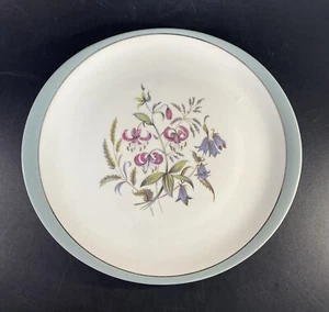 Bristol Founded 1652 England Plate 22.5cm X 23.5cm Lilybell plate - Picture 1 of 3