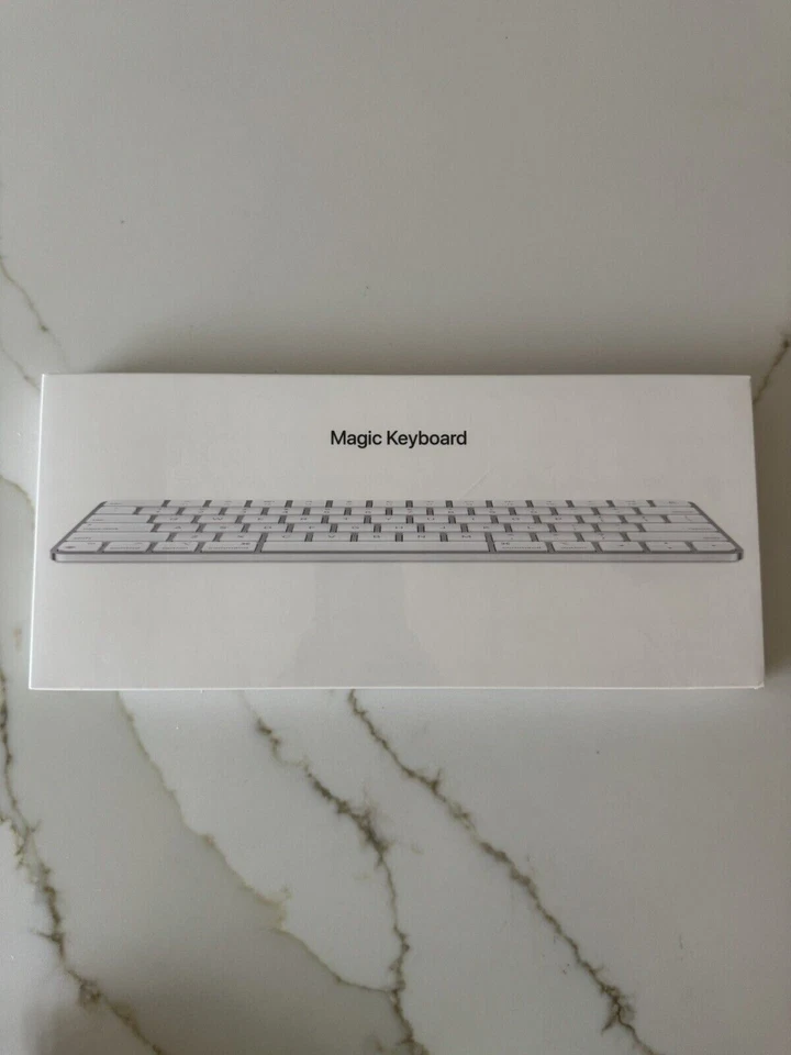 Apple Magic Bluetooth British English Keyboard - White (MK2A3B/A) - Sealed - Image 1 of 1