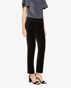 Ann Taylor - Reg & Petite schwarze oder glühweinfarbene Knöchelhose aus Samt 119 $ (31-56) - Bild 1 von 10