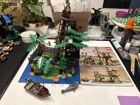 LEGO Pirates: 6270 Forbidden Island - 100% Complete Set w/Instructions 1989
