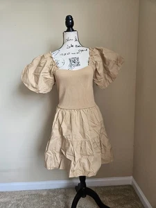 Vestido babydoll Endless Rose nuevo sin etiquetas medios mixtos para mujer S bronceado manga abullonada - Imagen 1 de 11