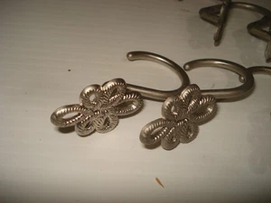 SILBER Vintage Gardinenhaken massiv Metall Vorhänge Dusche 12 Stück Posten Seil Stil - Bild 1 von 3