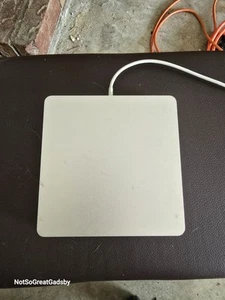 Apple A1379 USB SuperDrive External Optical Drive - Picture 1 of 4
