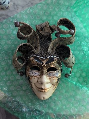 Auténtica máscara de bufón veneciano - Hecha a mano en Italia - Máscara Carnaval de Venecia Foto 1 de 4