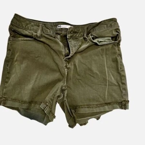 SO Olive Green Denim Shorts Frayed Hem Casual Comfy Women's Size 9W - Picture 1 of 8