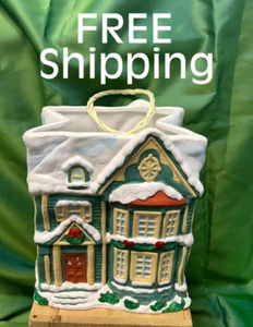 3D Ceramic CHRISTMAS COTTAGE *Gift* BAG ~ TWINE Handles 6x5x3 by Carlton Cards - Picture 1 of 15