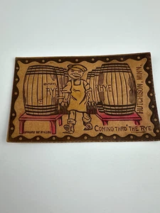 1907 W.S. Heal Leather Postkarte Comic "Coming Thro' The Rye" Hutchison postfrisch 1908 - Bild 1 von 8