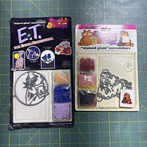 VTG 1982  E.T. & GARFIELD Makit & Bakit Stained Glass Suncatcher Kits - Picture 1 of 6