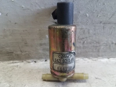 Ford Mustang 1996-1998 V A P O R C A N I S T E R P U R G E V A L V E (M306) Foto 1 de 4