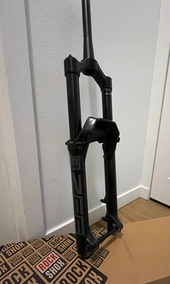 RockShox ZEB Select Charger RC Suspension Fork | 27.5" | 190mm | 15x110mm | 44mm - Image 1 of 4