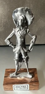 Vtg Peltro Cesellato A Mano Pewter Statue Three Musketeers - Picture 1 of 3