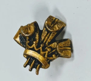 PIN ANTIGUO RARO Prendedor de Solapa Príncipe de Gales o un pin BSA - Imagen 1 de 4