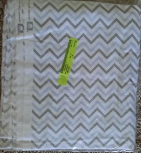 Jo-Ann Fabric Flannel 3 yard - New in plastic -Chevron Gray SM - Picture 1 of 5