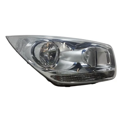 KIA Venga 2 Crdi 2012 Headlight Headlamp Right Side 921021p500 - Image 1 of 4