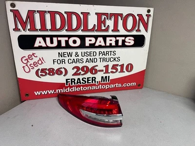 18-20 FORD FUSION LH LEFT REAR TAILLIGHT QUARTER PANEL MOUNT - Image 1 of 4
