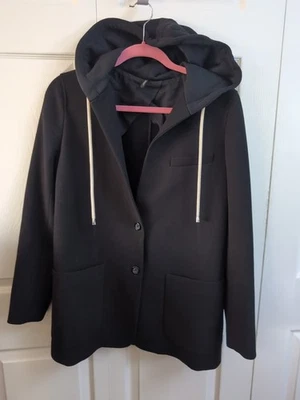 Chaqueta Helmut Lang negra con capucha talla 6 Foto 1 de 4