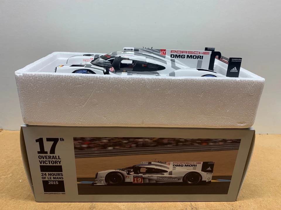 SPARK PORSCHE 919 HYBRID LE MANS WINNER 2015 EN BOITE 1/18 D10 TO - Photo 1/4