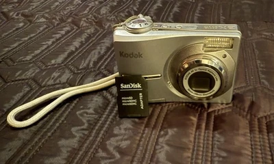 Cámara digital Kodak EasyShare C913 9,2 MP 3X zoom óptico plateado probado + tarjeta SD Foto 1 de 4