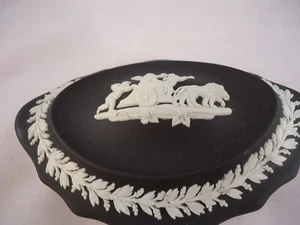 Wedgwood Cupids Trinket Box Black Jasperware Vintage British - Picture 1 of 9