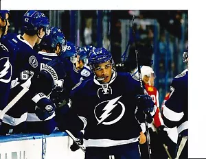 TAMPA BAY LIGHTNING JT BROWN SIGNED CELEBRATION 8X10 - Picture 1 of 1